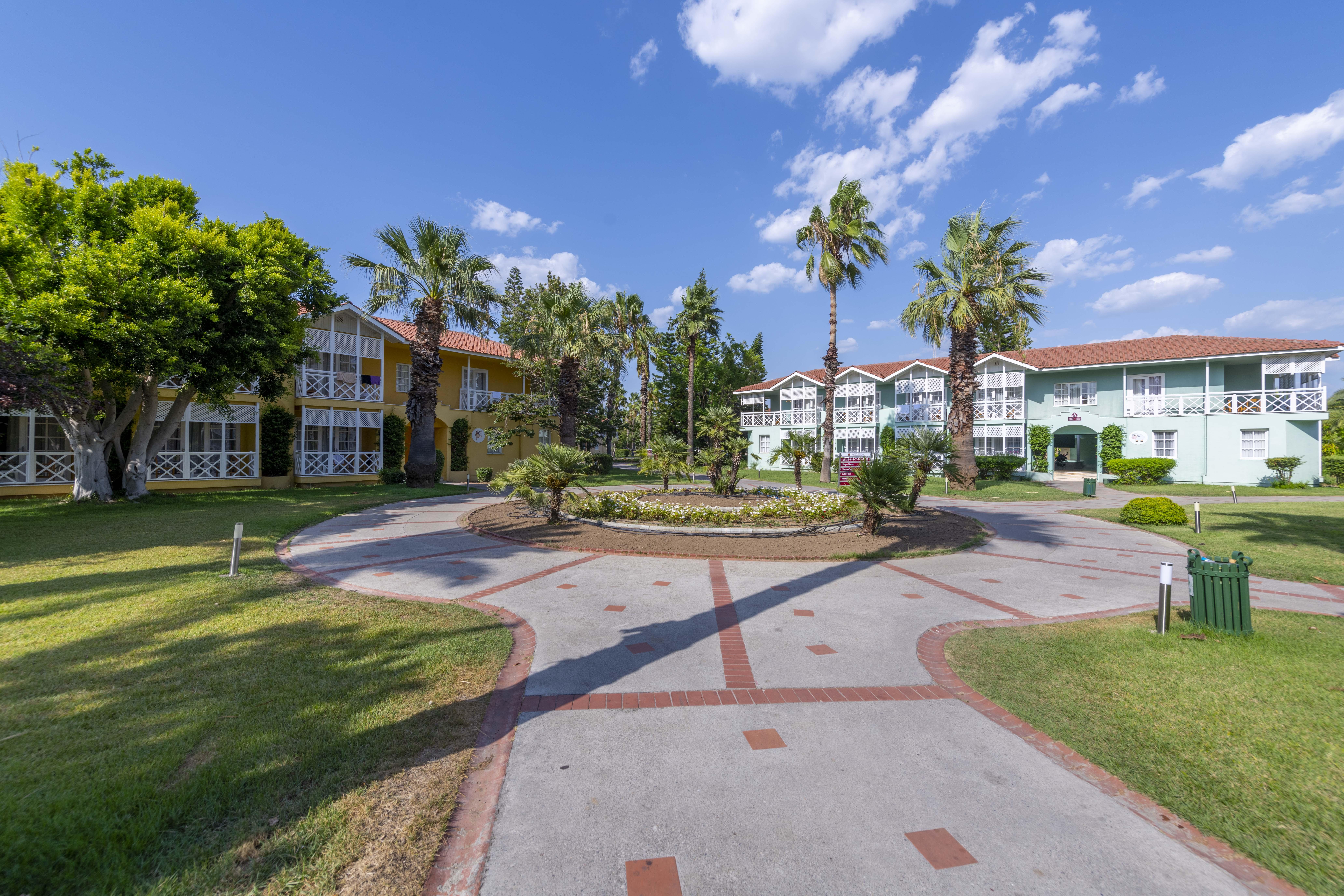 Euphoria Palm Beach Resort Kizilagac  Ngoại thất bức ảnh
