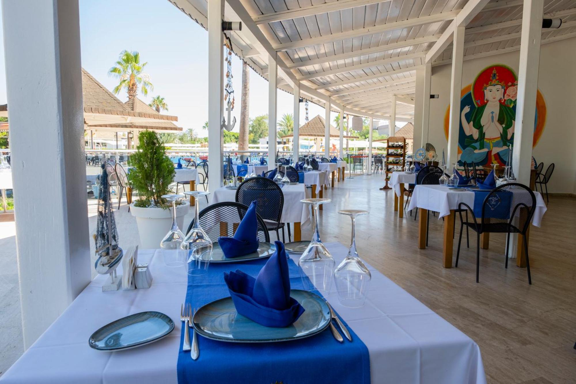 Euphoria Palm Beach Resort Kizilagac  Ngoại thất bức ảnh
