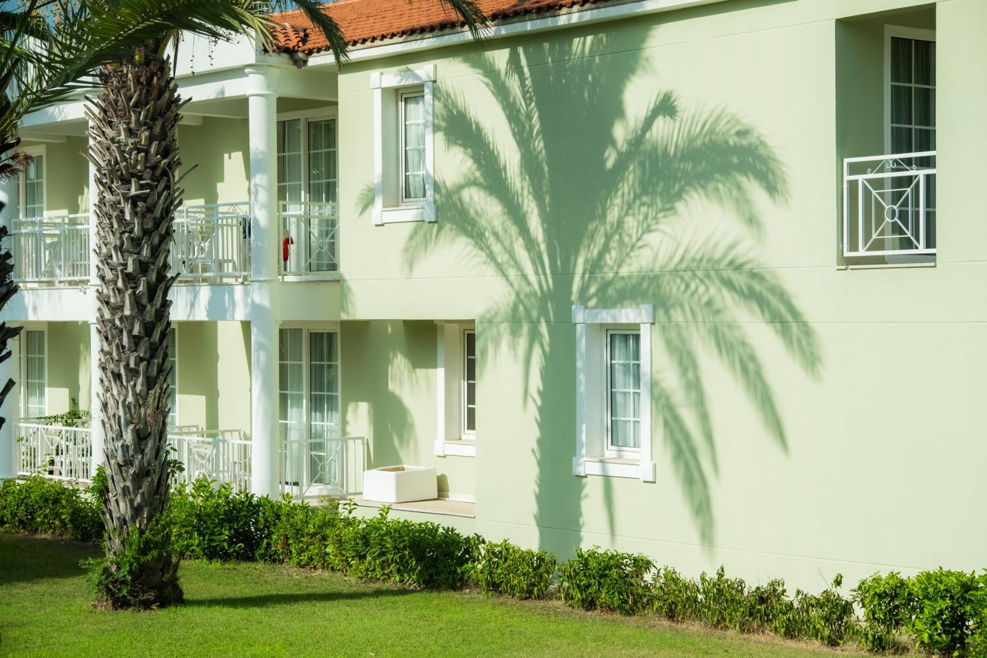 Euphoria Palm Beach Resort Kizilagac  Ngoại thất bức ảnh