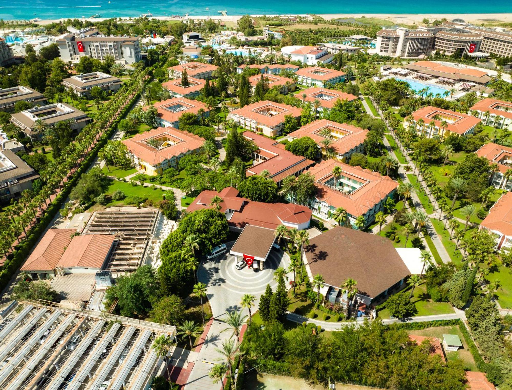 Euphoria Palm Beach Resort Kizilagac  Ngoại thất bức ảnh