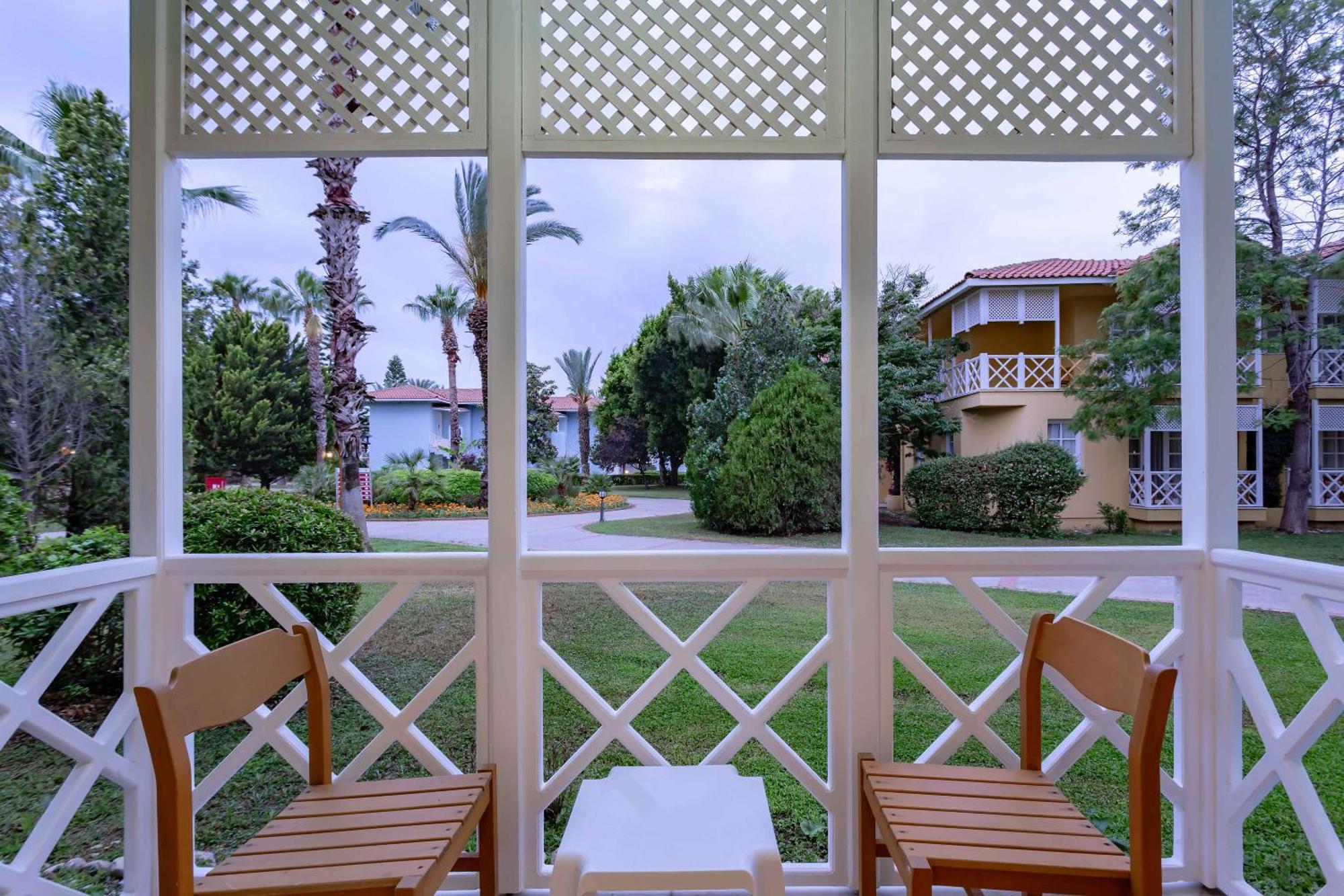 Euphoria Palm Beach Resort Kizilagac  Ngoại thất bức ảnh